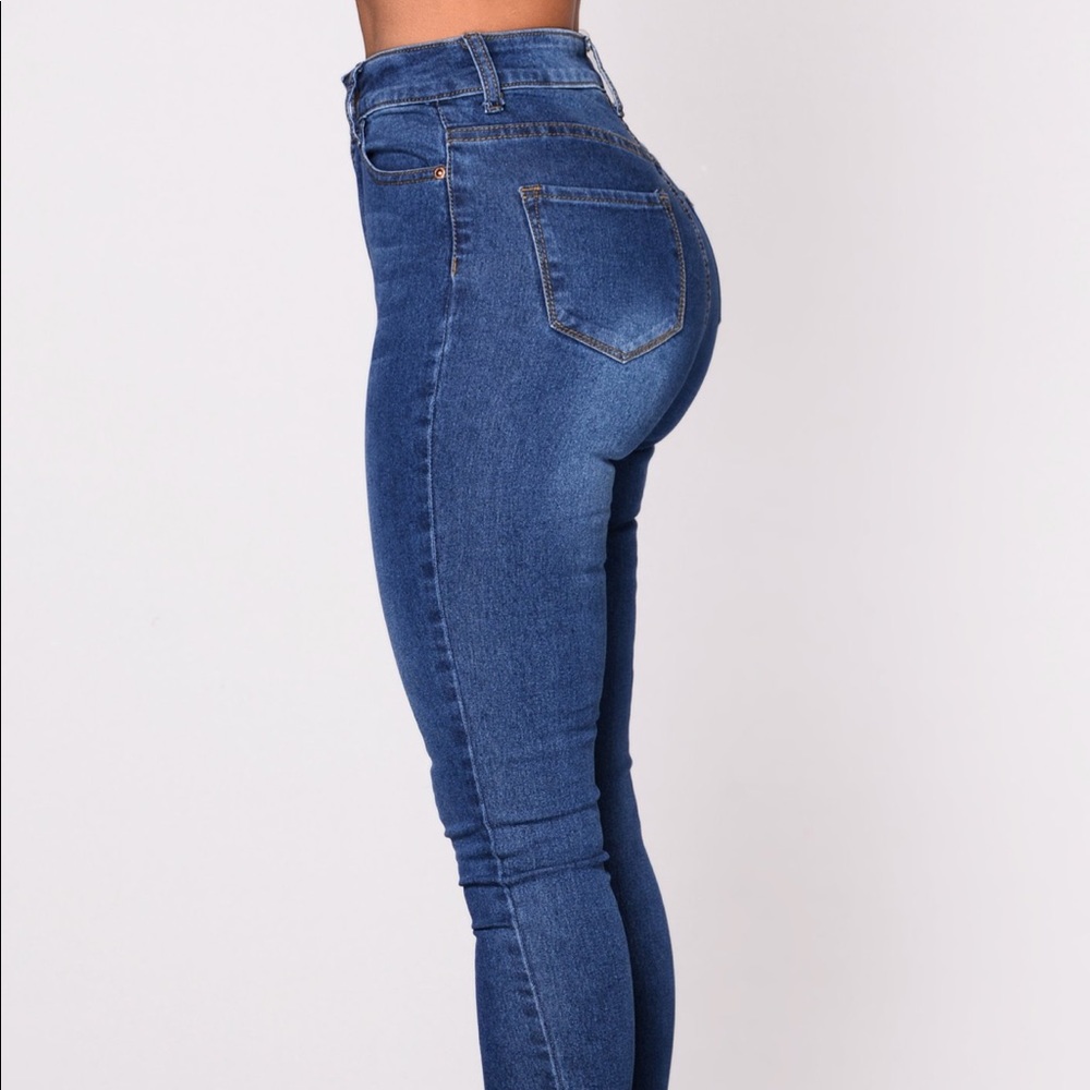 Fashion Nova | Medium Blue Wash Jeans ✨ - Picture 3 of 6